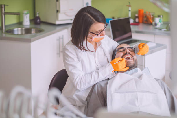 Best Tooth Infection Emergency Dentist  in Palm River Clair Mel, FL