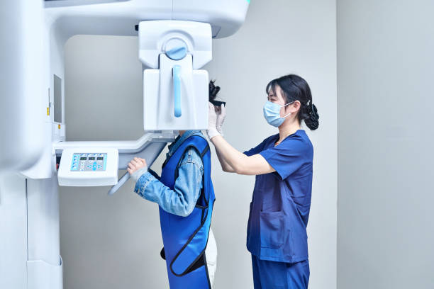 Best Cracked Tooth Emergency Dentist  in Palm River Clair Mel, FL
